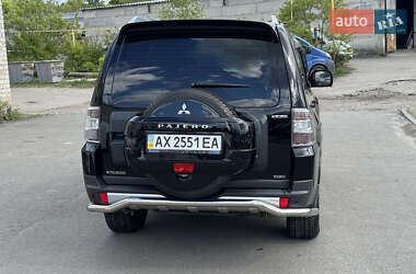 Позашляховик / Кросовер Mitsubishi Pajero 2008 в 