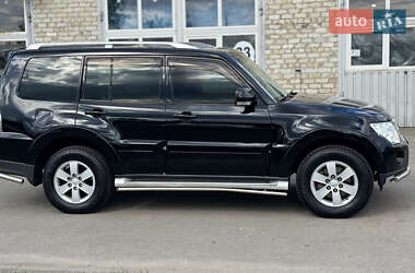 Позашляховик / Кросовер Mitsubishi Pajero 2008 в 