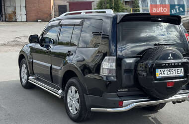 Позашляховик / Кросовер Mitsubishi Pajero 2008 в 