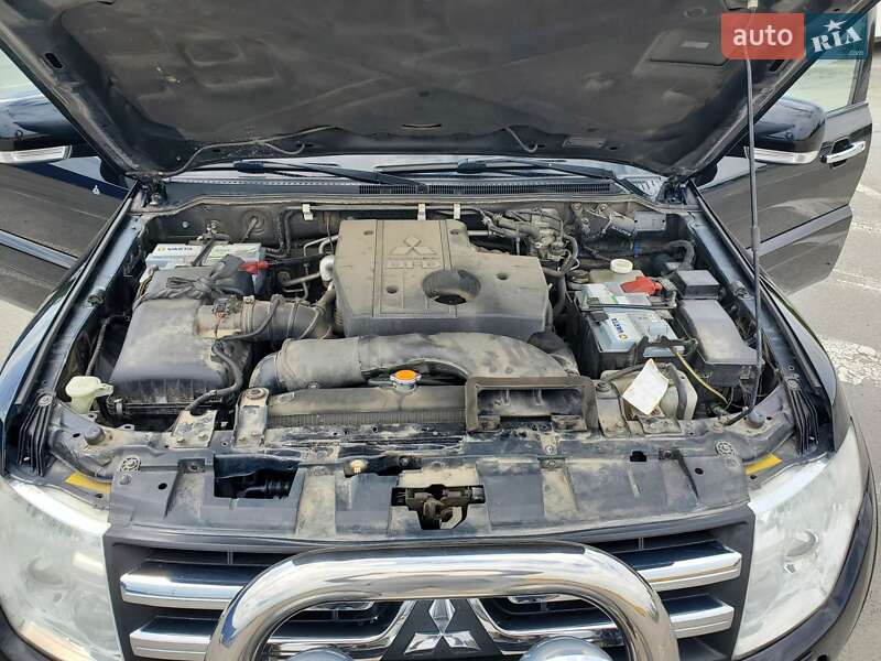 Позашляховик / Кросовер Mitsubishi Pajero 2008 в Чернівцях фото 19 Позашляховик / Кросовер Mitsubishi Pajero 2008 в Чернівцях