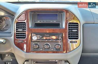 Внедорожник / Кроссовер Mitsubishi Pajero 2007 в 
