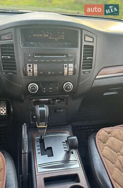 Позашляховик / Кросовер Mitsubishi Pajero 2007 в 
