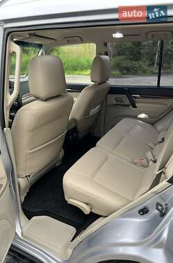 Внедорожник / Кроссовер Mitsubishi Pajero 2007 в 