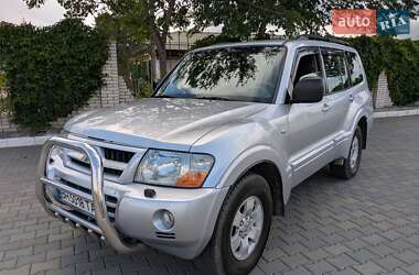 Внедорожник / Кроссовер Mitsubishi Pajero 2005 в Измаиле