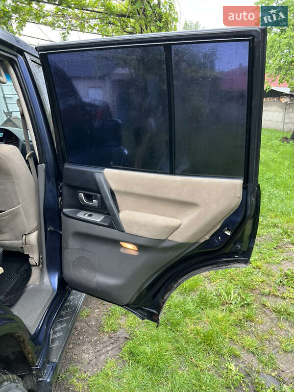 Позашляховик / Кросовер Mitsubishi Pajero 2006 в Луцьку фото 10 Позашляховик / Кросовер Mitsubishi Pajero 2006 в Луцьку