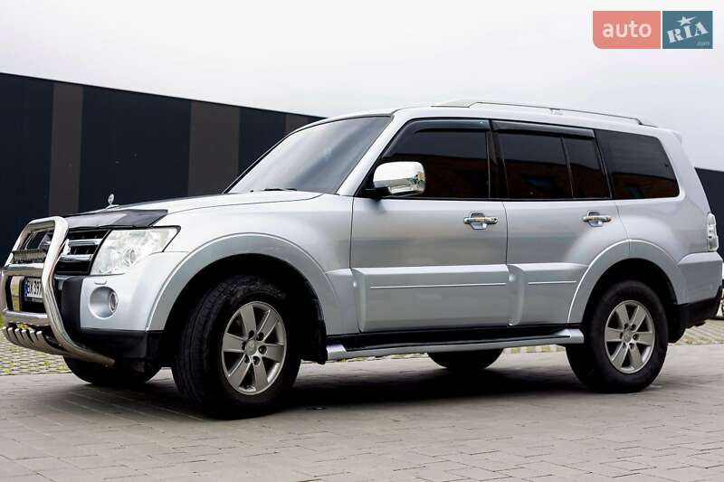 Внедорожник / Кроссовер Mitsubishi Pajero 2008 в Хмельницком