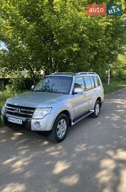 Позашляховик / Кросовер Mitsubishi Pajero 2007 в 