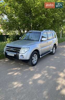 Позашляховик / Кросовер Mitsubishi Pajero 2007 в 