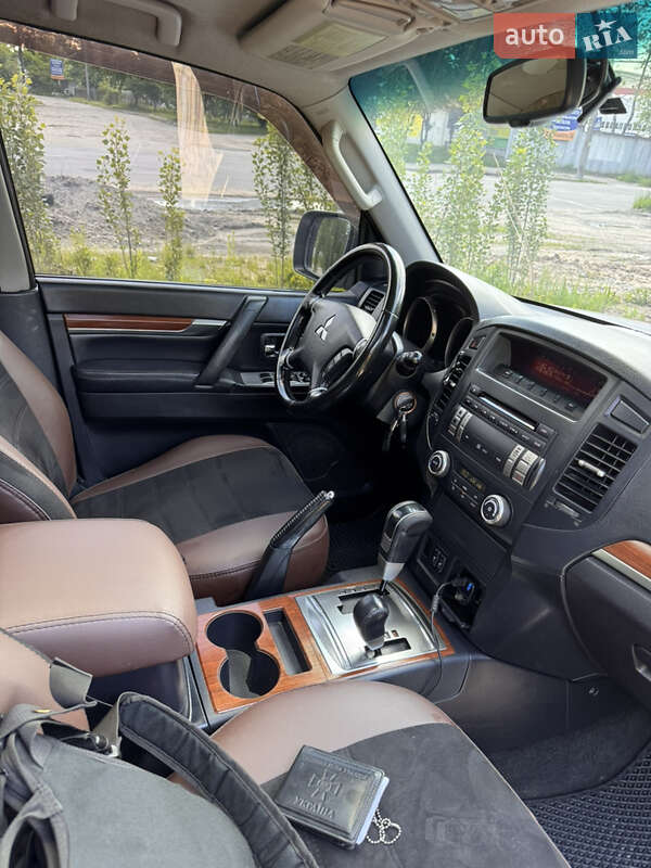 Внедорожник / Кроссовер Mitsubishi Pajero 2007 в Виннице