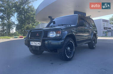 Внедорожник / Кроссовер Mitsubishi Pajero 1993 в 