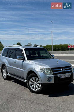 Позашляховик / Кросовер Mitsubishi Pajero 2007 в Козелеці