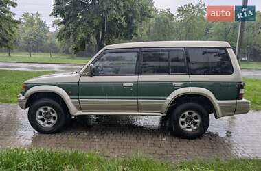 Внедорожник / Кроссовер Mitsubishi Pajero 1996 в 
