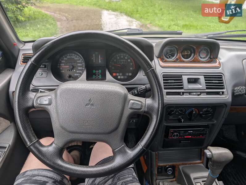 Внедорожник / Кроссовер Mitsubishi Pajero 1996 в Львове