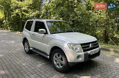 Позашляховик / Кросовер Mitsubishi Pajero 2008 в 