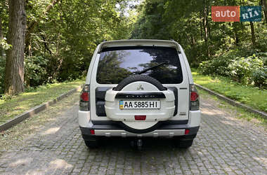 Позашляховик / Кросовер Mitsubishi Pajero 2008 в 
