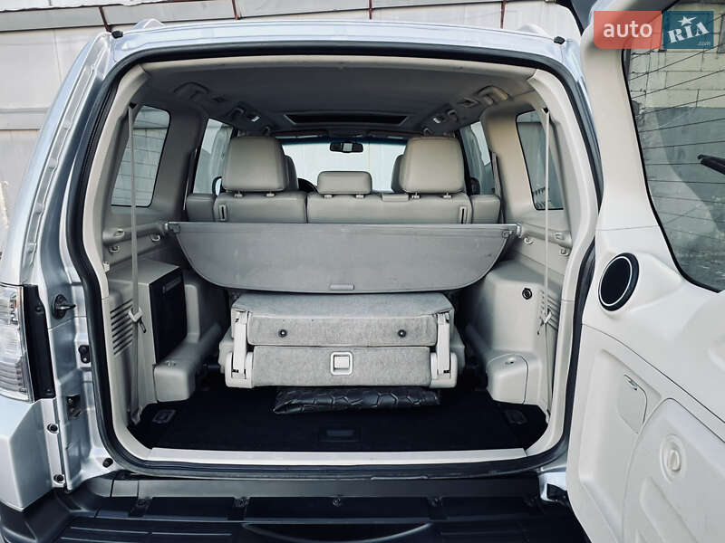 Внедорожник / Кроссовер Mitsubishi Pajero 2007 в Одессе