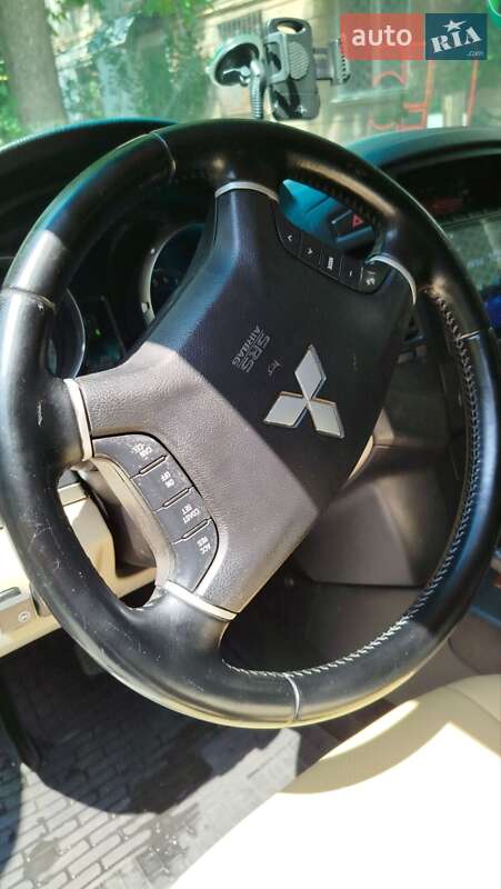 Внедорожник / Кроссовер Mitsubishi Pajero 2007 в Одессе