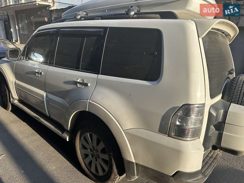 Внедорожник / Кроссовер Mitsubishi Pajero 2007 в Одессе фото 4 Внедорожник / Кроссовер Mitsubishi Pajero 2007 в Одессе
