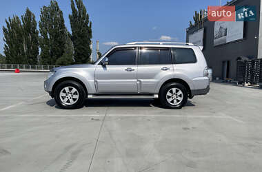 Позашляховик / Кросовер Mitsubishi Pajero 2008 в 