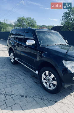 Внедорожник / Кроссовер Mitsubishi Pajero 2008 в Перечине