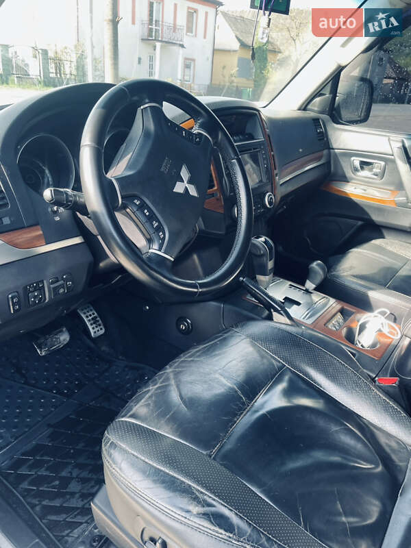 Позашляховик / Кросовер Mitsubishi Pajero 2008 в Перечині