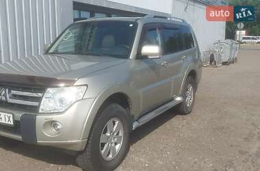 Внедорожник / Кроссовер Mitsubishi Pajero 2008 в Киеве