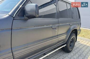 Внедорожник / Кроссовер Mitsubishi Pajero 1991 в 