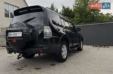 Внедорожник / Кроссовер Mitsubishi Pajero 2008 в 