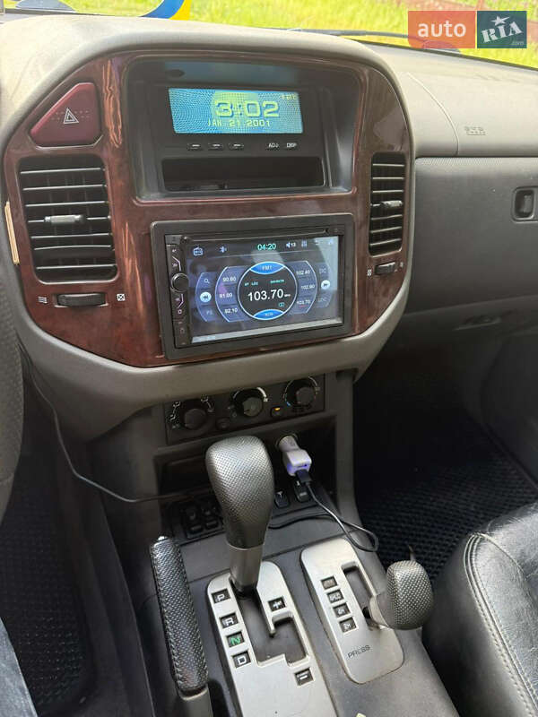 Позашляховик / Кросовер Mitsubishi Pajero 2006 в Черкасах