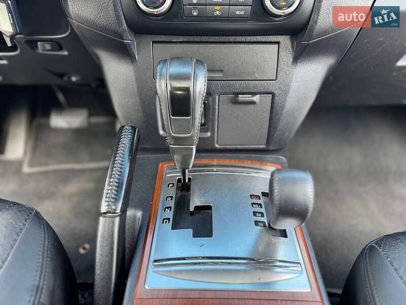 Позашляховик / Кросовер Mitsubishi Pajero 2007 в Одесі