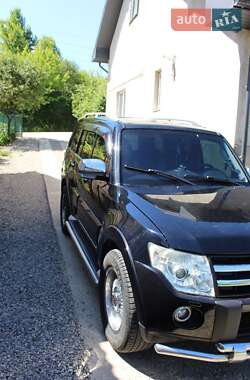 Внедорожник / Кроссовер Mitsubishi Pajero 2008 в 
