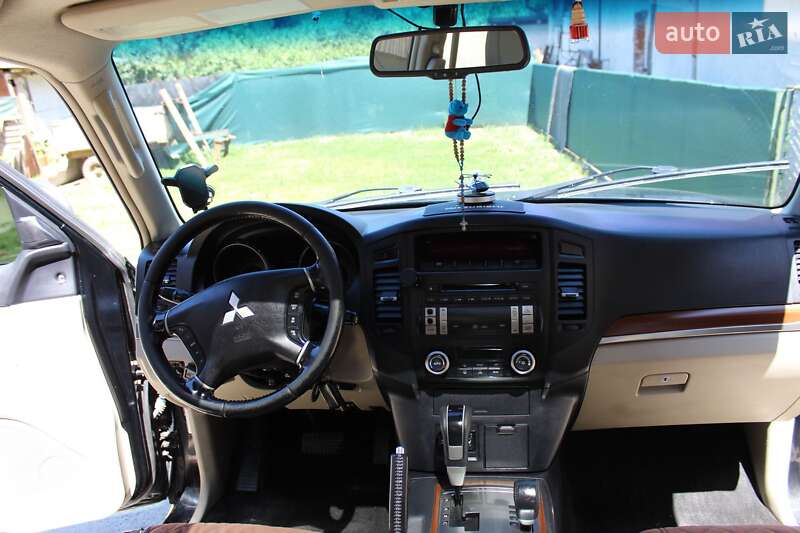 Внедорожник / Кроссовер Mitsubishi Pajero 2008 в Ивано-Франковске