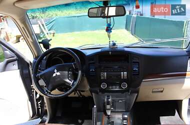 Внедорожник / Кроссовер Mitsubishi Pajero 2008 в 