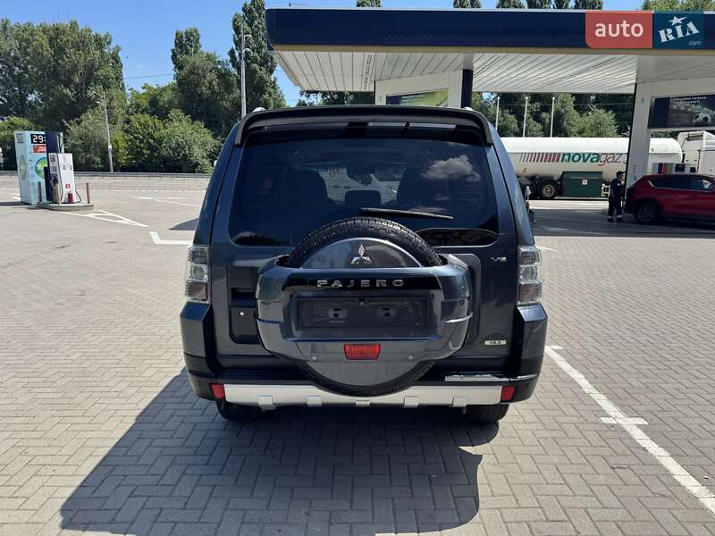 Позашляховик / Кросовер Mitsubishi Pajero 2008 в Дніпрі