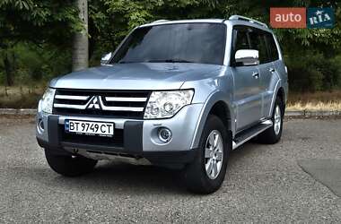 Внедорожник / Кроссовер Mitsubishi Pajero 2008 в Одессе