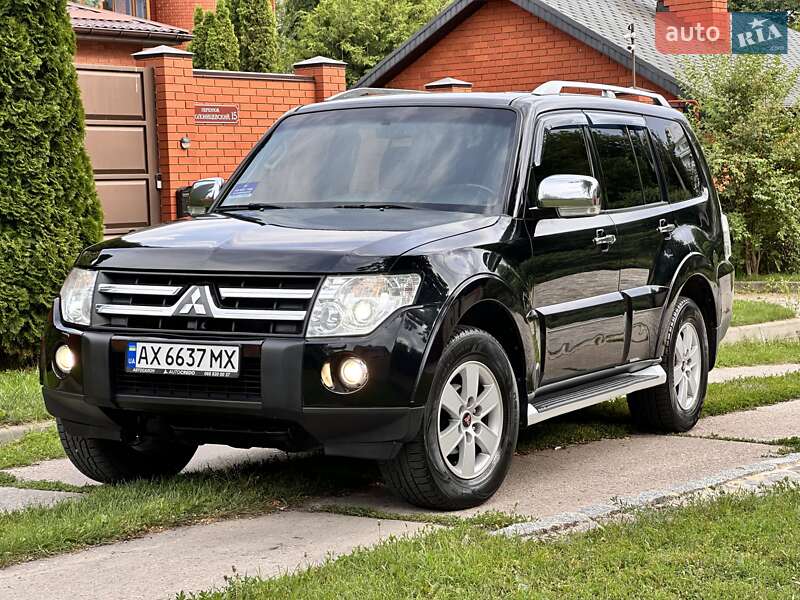 Mitsubishi Pajero 2008