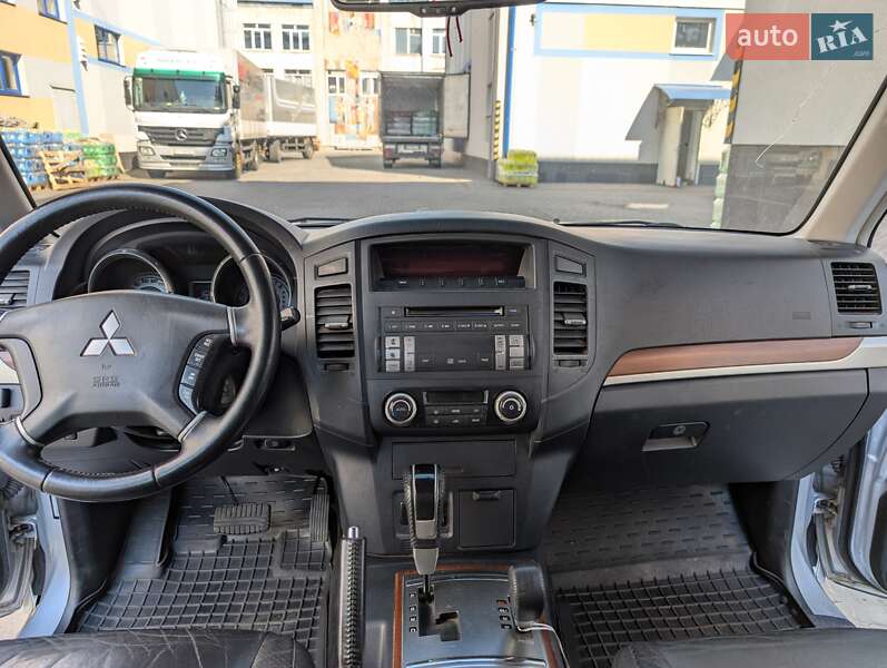 Внедорожник / Кроссовер Mitsubishi Pajero 2008 в Ивано-Франковске