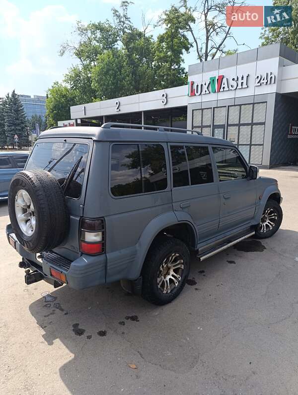 Внедорожник / Кроссовер Mitsubishi Pajero 1995 в Кропивницком