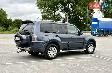 Внедорожник / Кроссовер Mitsubishi Pajero 2007 в 