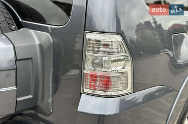 Внедорожник / Кроссовер Mitsubishi Pajero 2007 в 