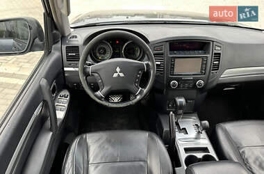 Внедорожник / Кроссовер Mitsubishi Pajero 2007 в 