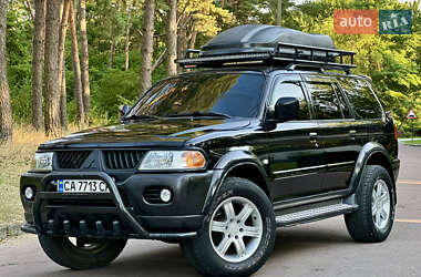 Внедорожник / Кроссовер Mitsubishi Pajero 2006 в 