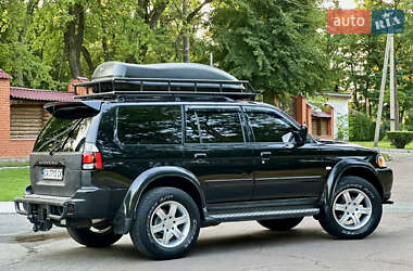 Внедорожник / Кроссовер Mitsubishi Pajero 2006 в 