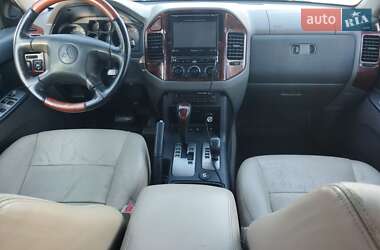 Внедорожник / Кроссовер Mitsubishi Pajero 2004 в 