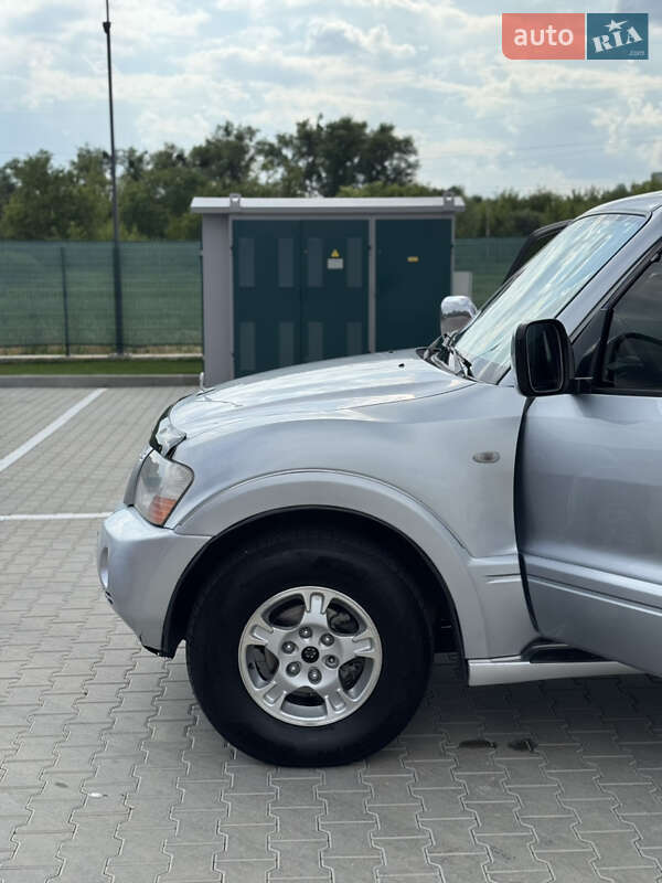 Позашляховик / Кросовер Mitsubishi Pajero 2005 в Вінниці
