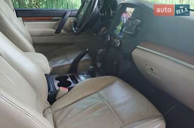 Внедорожник / Кроссовер Mitsubishi Pajero 2007 в 