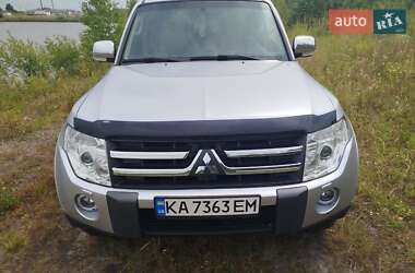Внедорожник / Кроссовер Mitsubishi Pajero 2007 в 