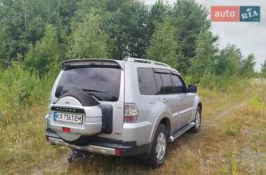 Внедорожник / Кроссовер Mitsubishi Pajero 2007 в 