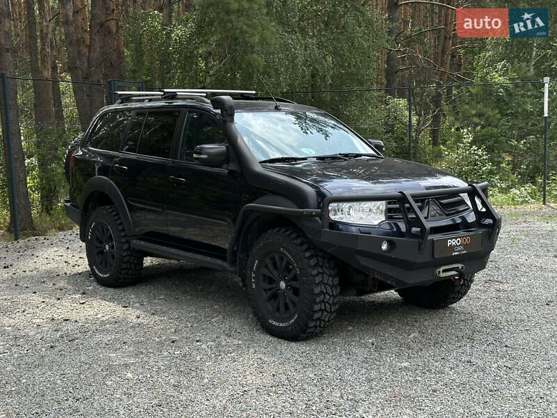 Внедорожник / Кроссовер Mitsubishi Pajero 2013 в Гостомеле