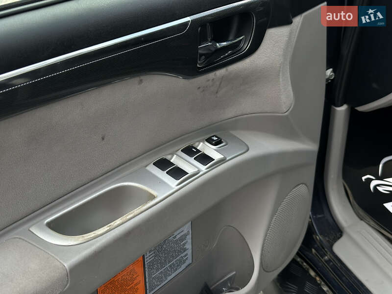 Внедорожник / Кроссовер Mitsubishi Pajero 2013 в Гостомеле